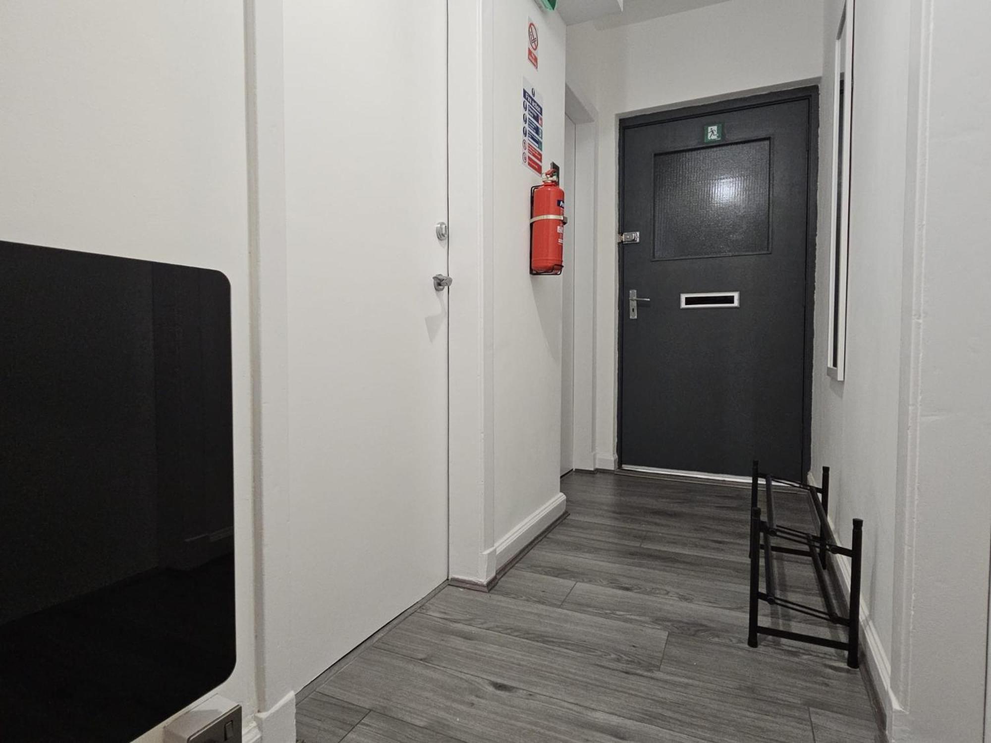 Regina Apartment In فورت ويليام المظهر الخارجي الصورة