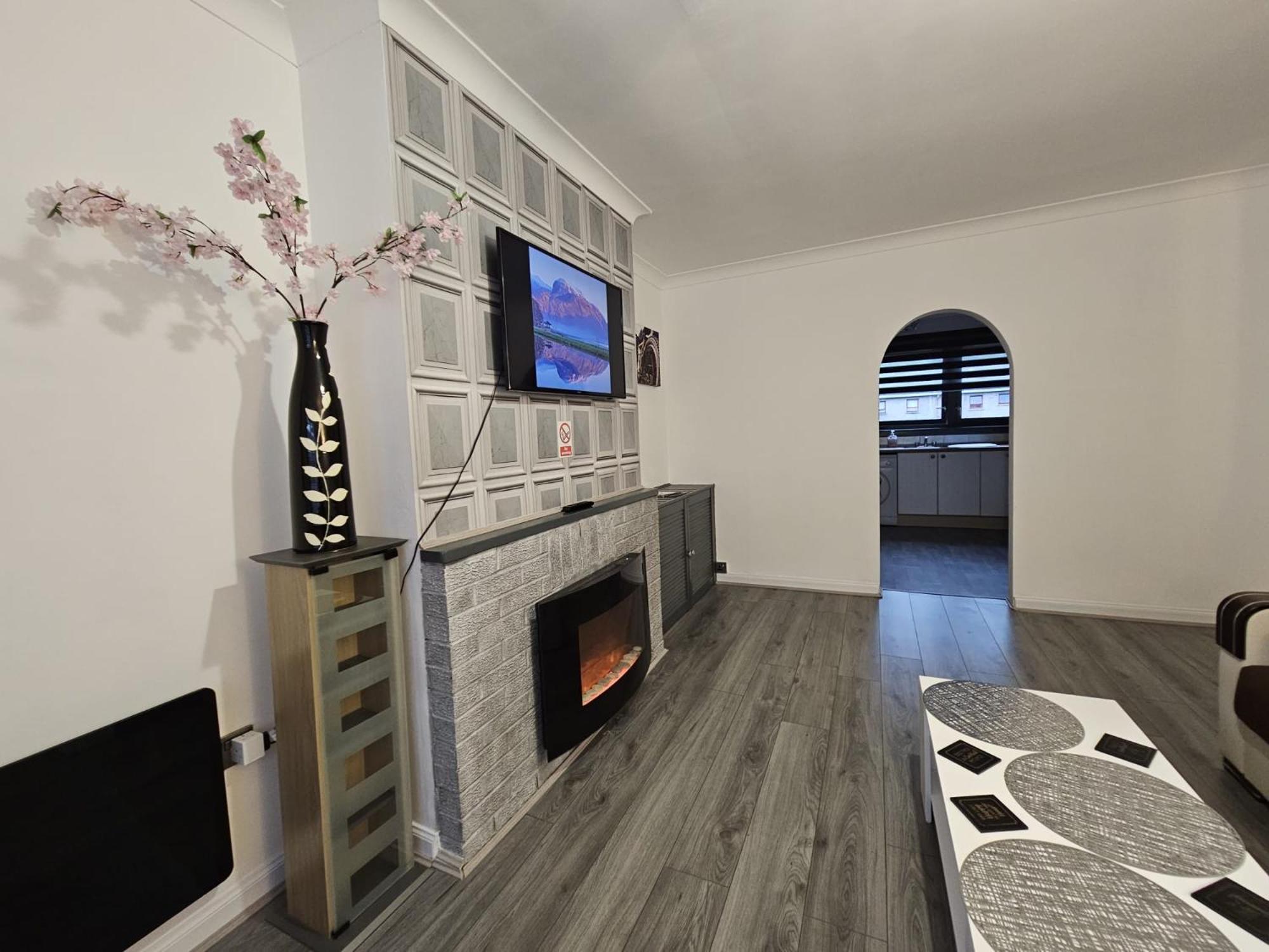 Regina Apartment In فورت ويليام المظهر الخارجي الصورة