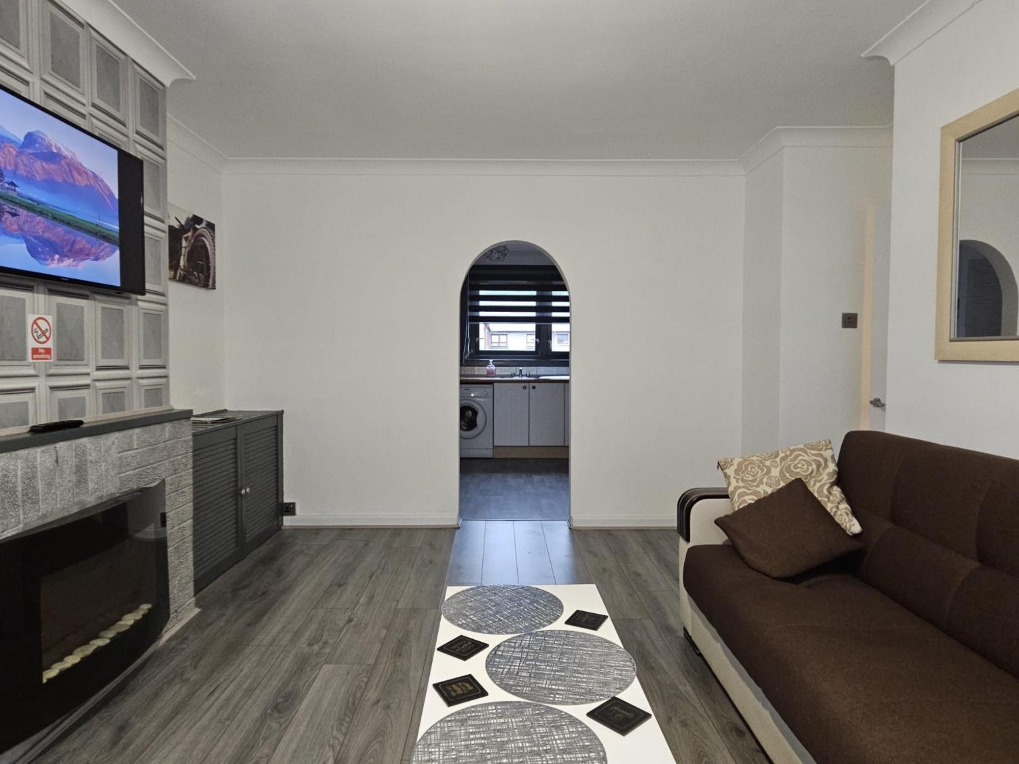 Regina Apartment In فورت ويليام المظهر الخارجي الصورة